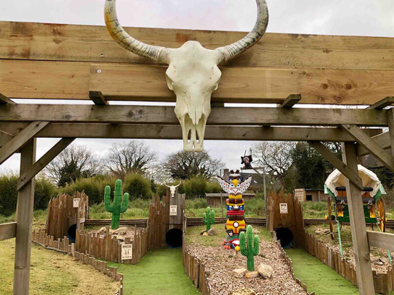 La mine d'or, à l'Aven Parc, parc de loisirs dans le Finistère