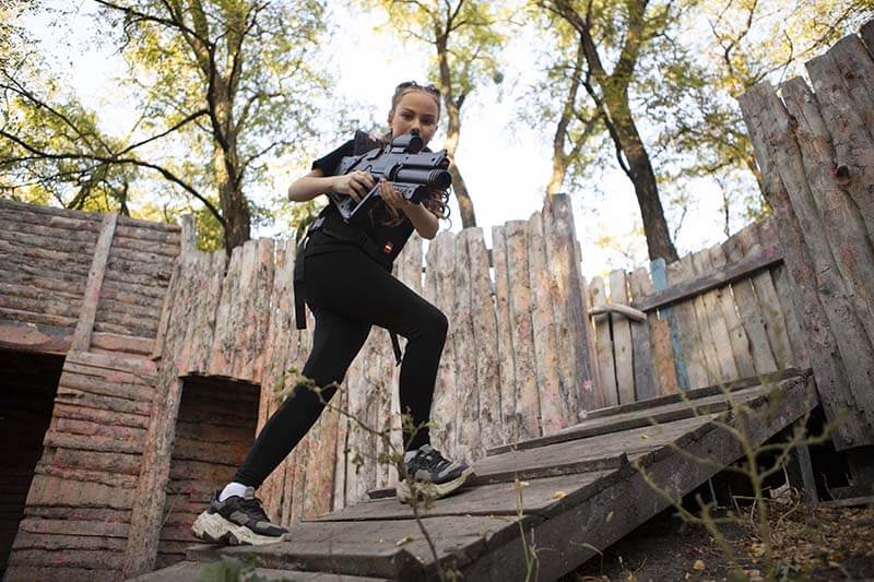 Le laser tag à l'Aven Parc, Parc de loisirs et d’aventure en pleine nature en Bretagne