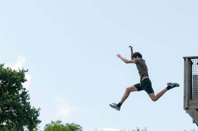 Saut dans le vide : Aven parc, parc de loisirs dans le Finistère