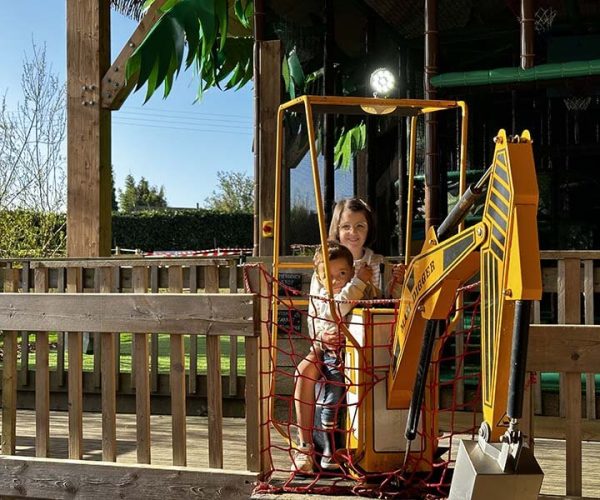 La zone chantier à l'’Aven Parc, parc de loisirs en Bretagne, dans le Finistère à Pont-Aven